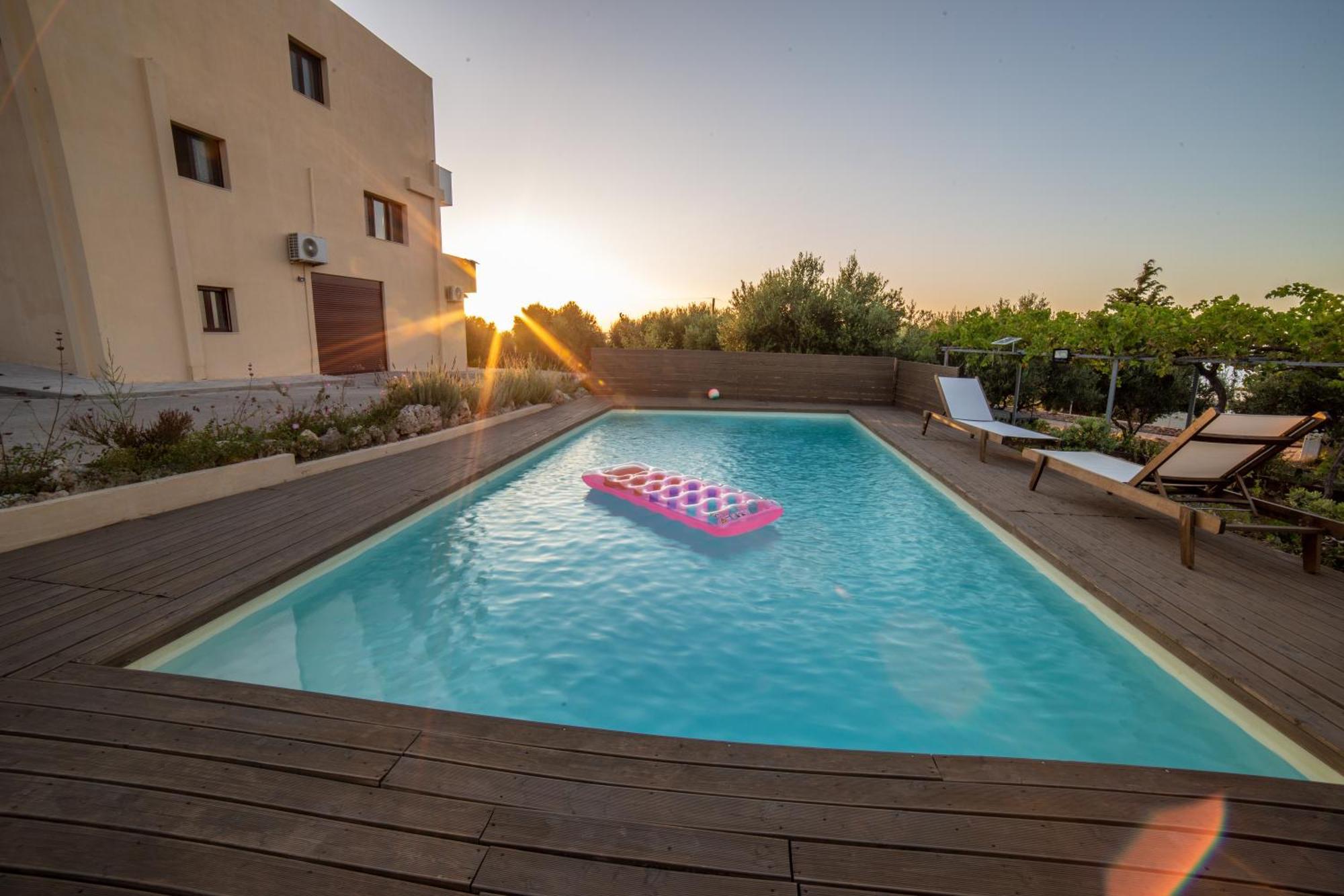 Sitia Poolside Gem - Crete'S Fuego Sagrado Apartment ภายนอก รูปภาพ