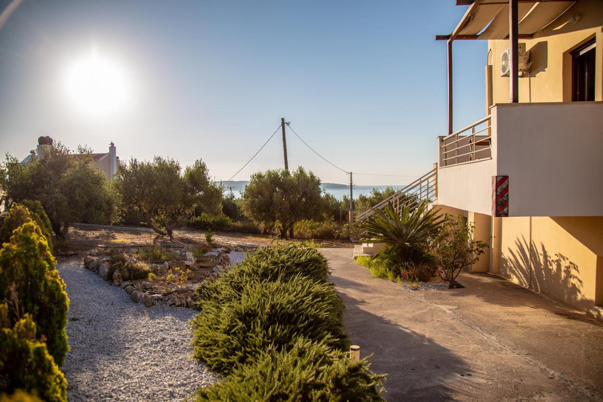 Sitia Poolside Gem - Crete'S Fuego Sagrado Apartment ภายนอก รูปภาพ